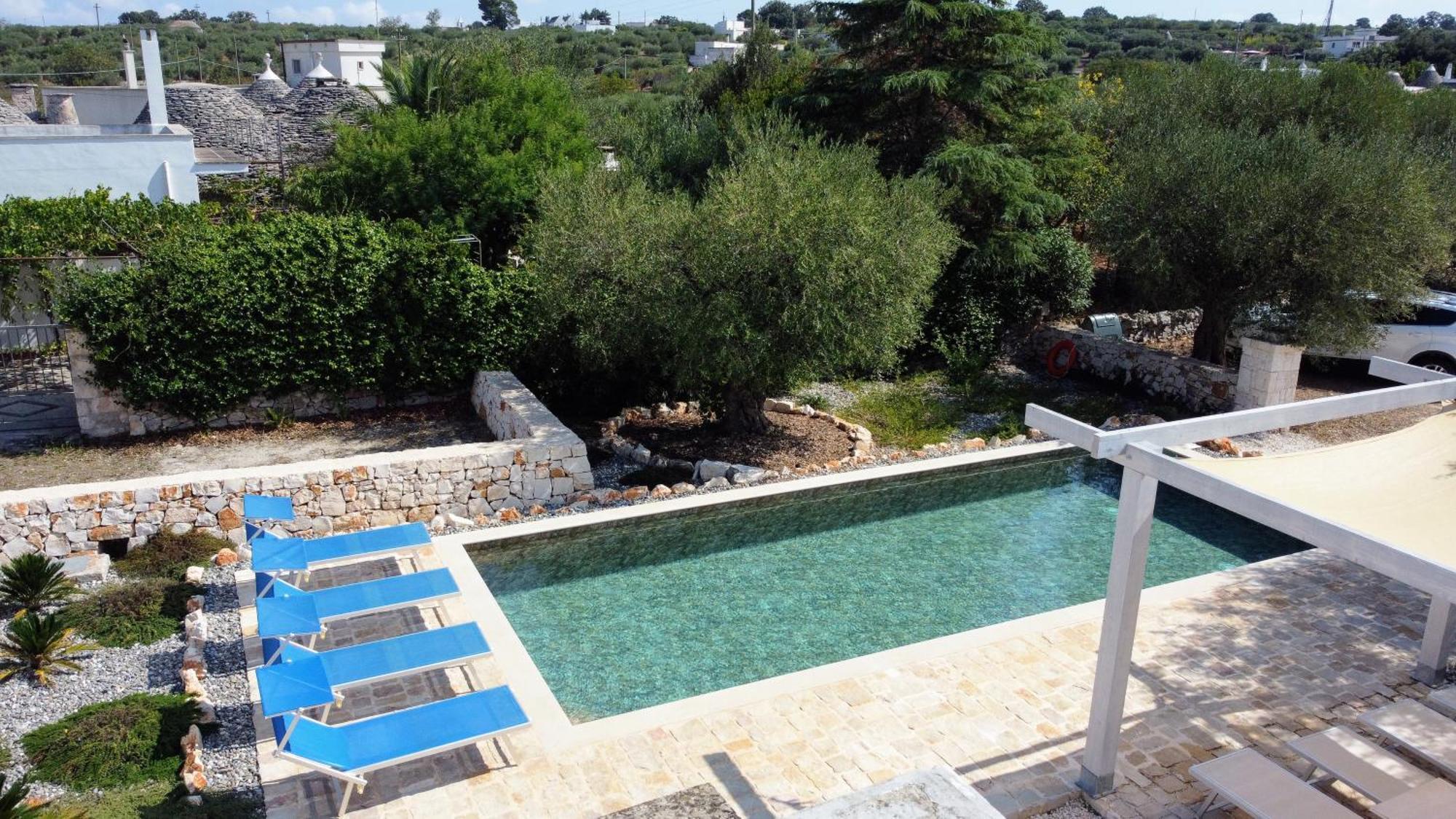 Villa With Trullo And Pool, Alberobello Bagian luar foto