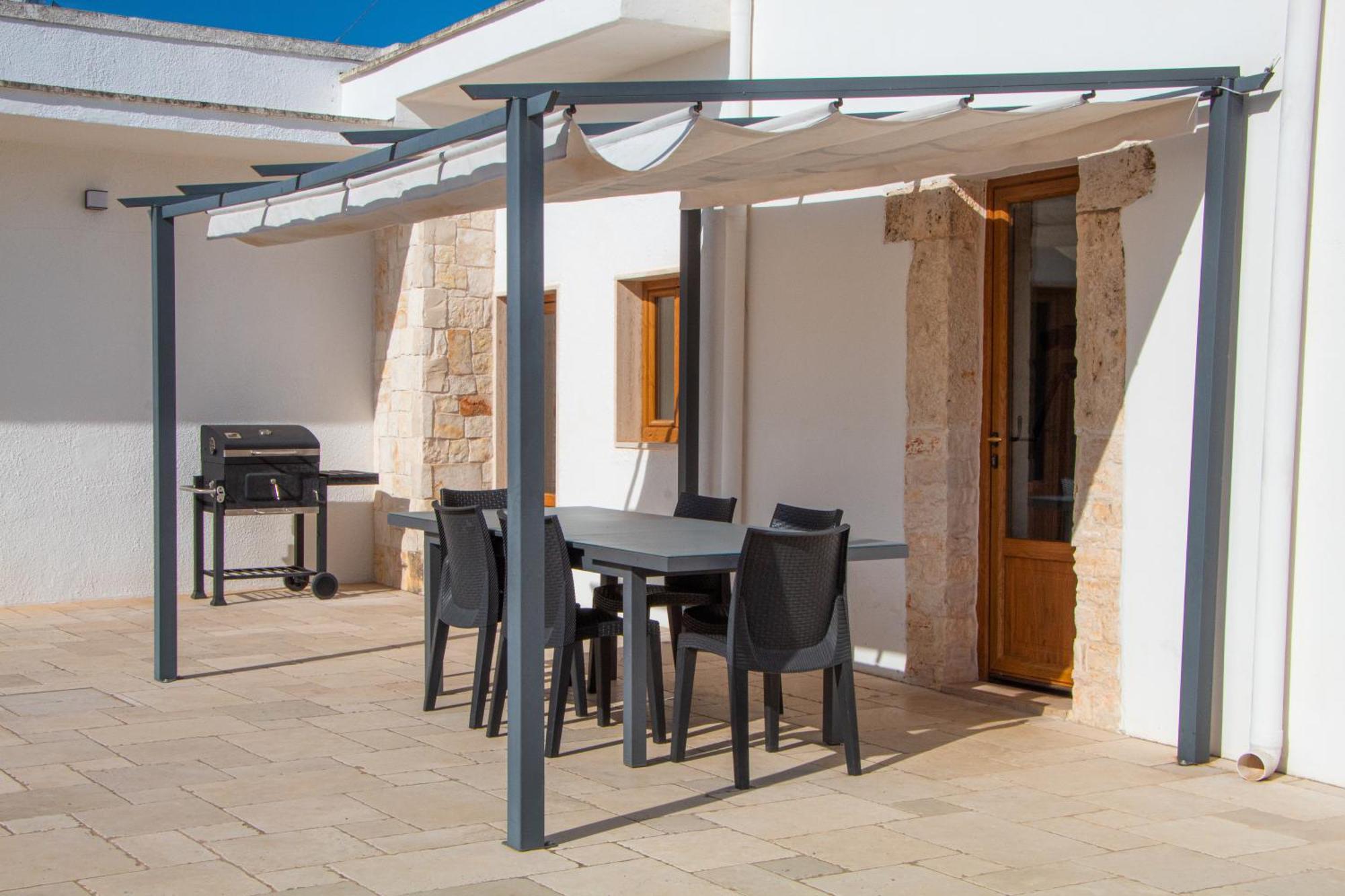Villa With Trullo And Pool, Alberobello Bagian luar foto