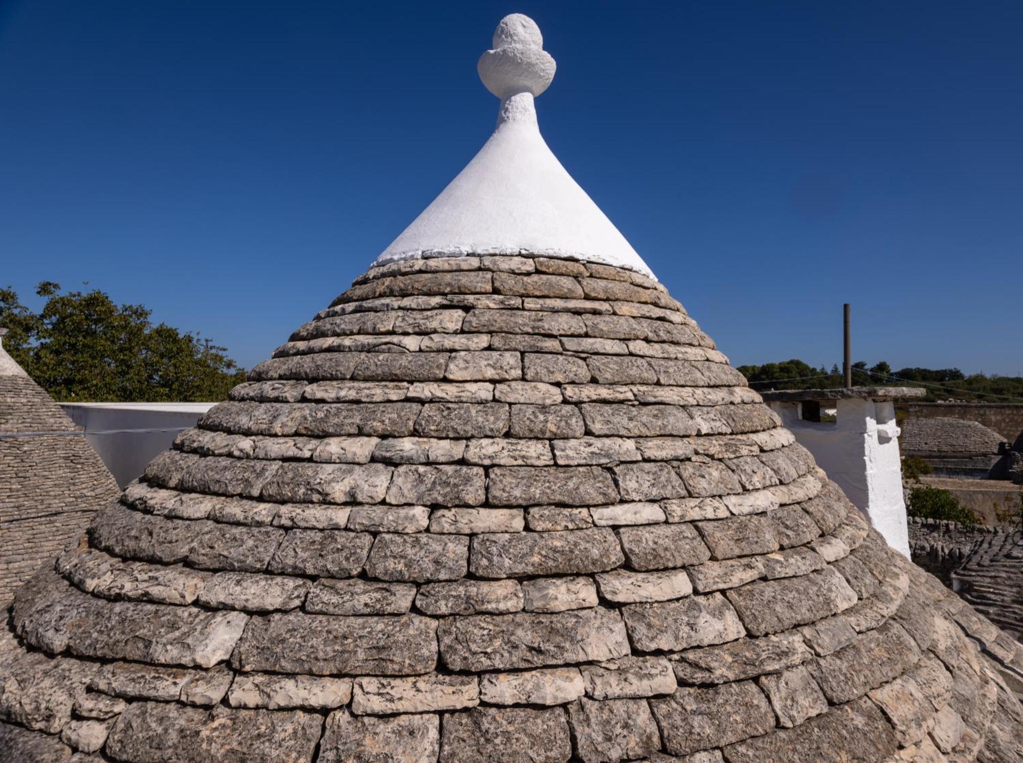 Villa With Trullo And Pool, Alberobello Bagian luar foto